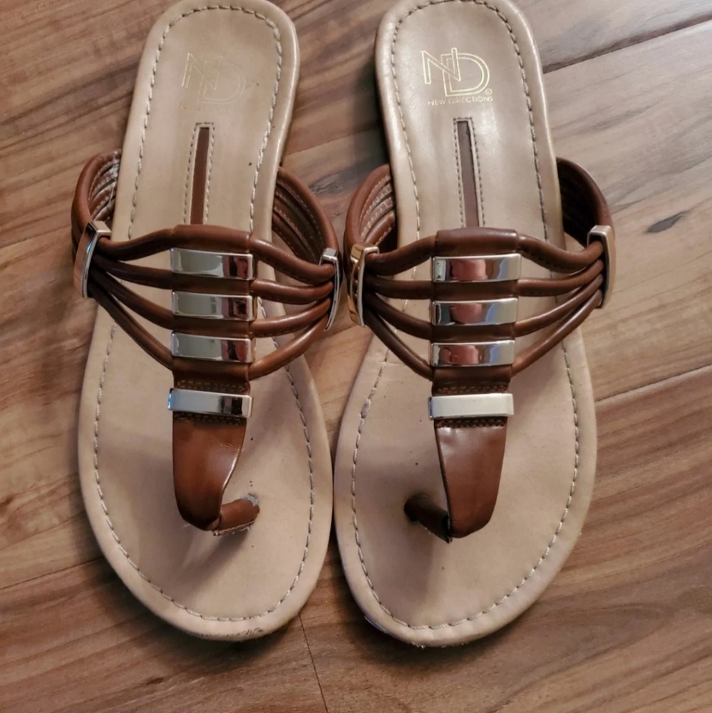 New Directions sandals